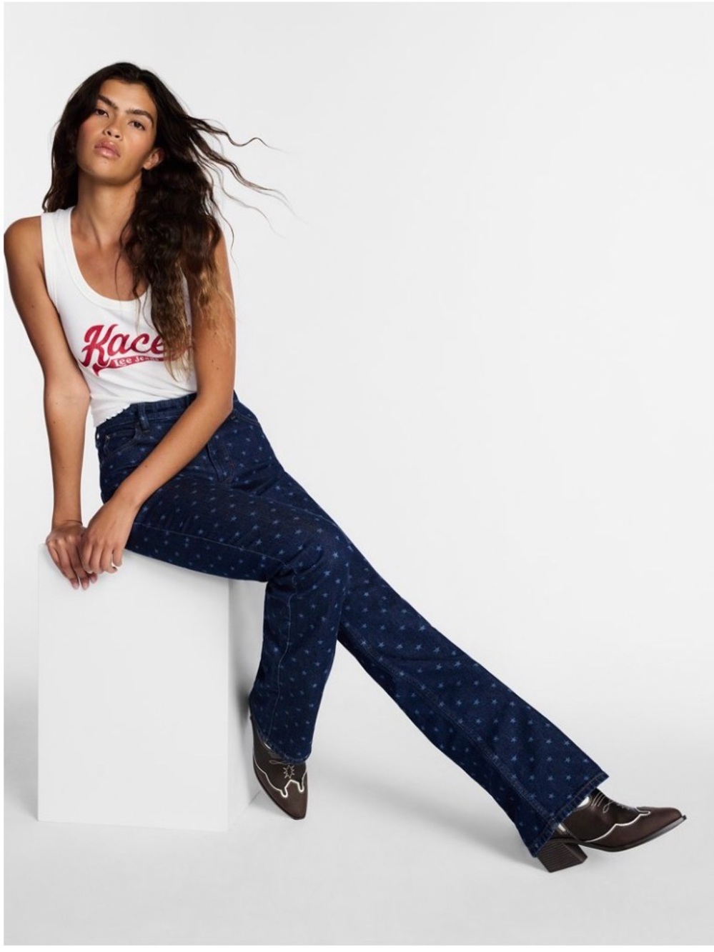 Kacey Lee Women's High-Rise Star Print Bootcut Jeans Size 8